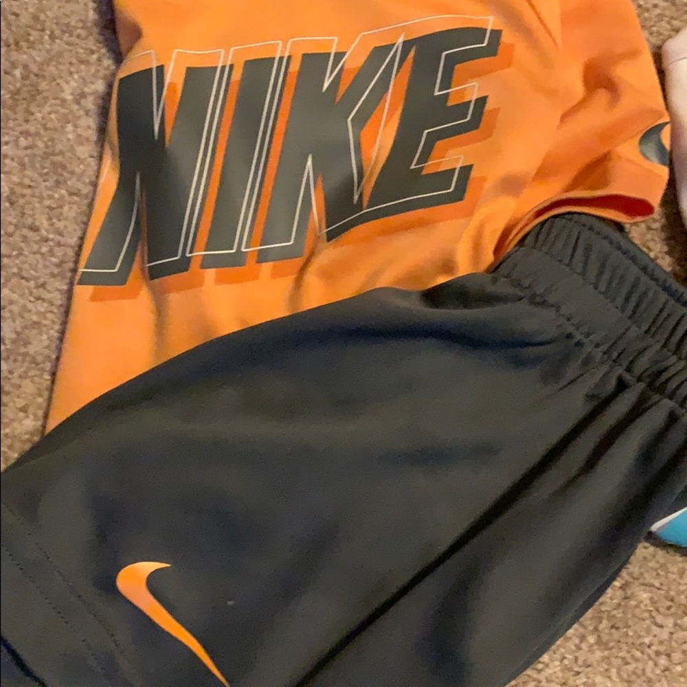 Boys Nike bundle